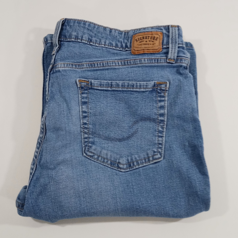 Levi's at waist boot cut